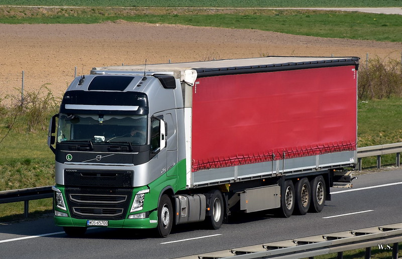 Mierzejewski-Jan_Volvo_FH4_2.jpg
