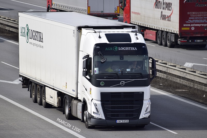 _DSC2715 AGRO LOGISTIKA-crop-VOLVO FHV.JPG