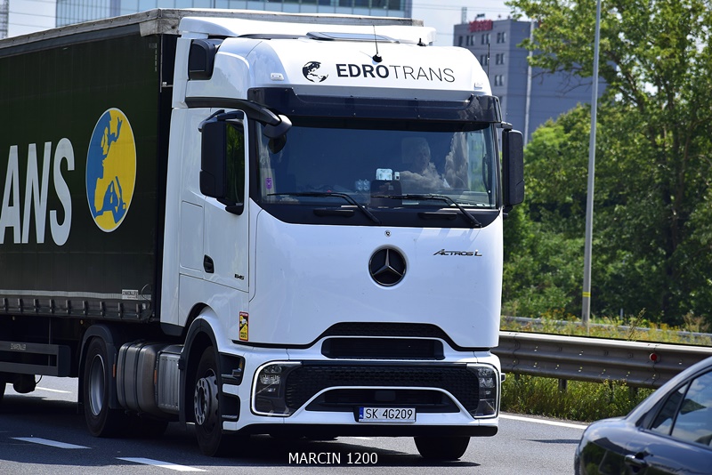 _DSC7303 EDRO TRANS-crop-Mercedes Benz ActrosL ProCabin.JPG