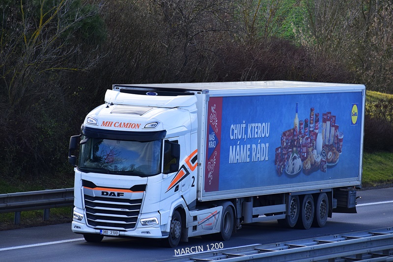 _DSC0334 MH CAMION-crop-DAF XF.JPG