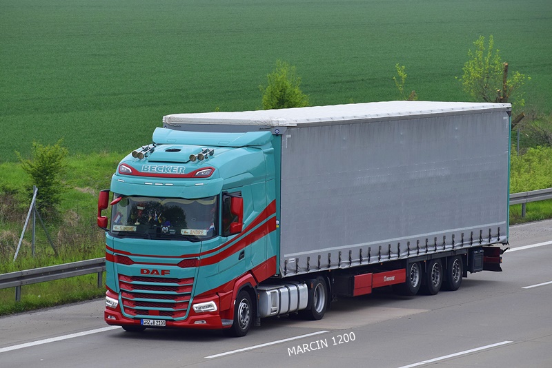 _DSC4057 BECKER-crop-DAF XG.JPG