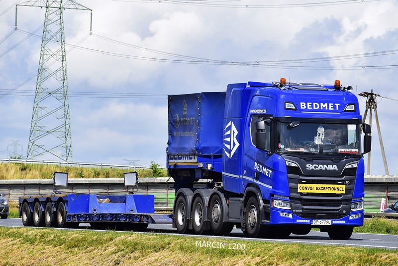 _DSC7529 BEDMET-crop-SCANIA R660 V8 NG.JPG