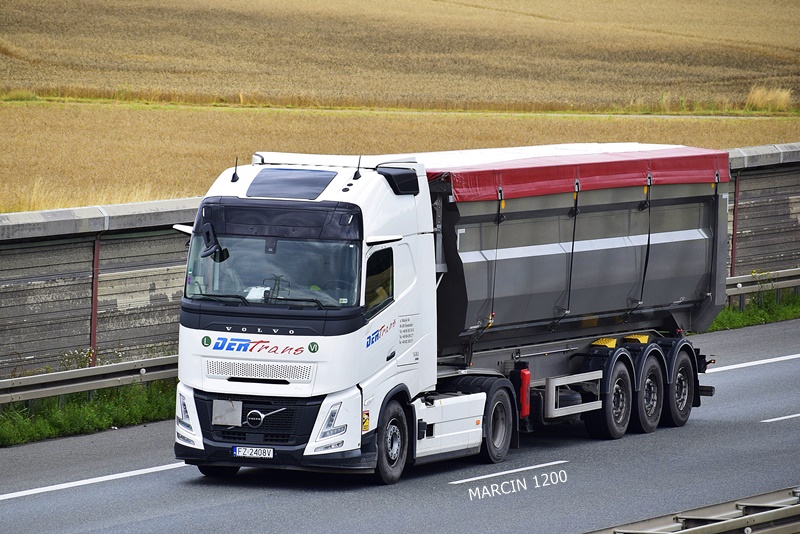 _DSC7686 DER-TRANS-crop-VOLVO FH AERO.JPG