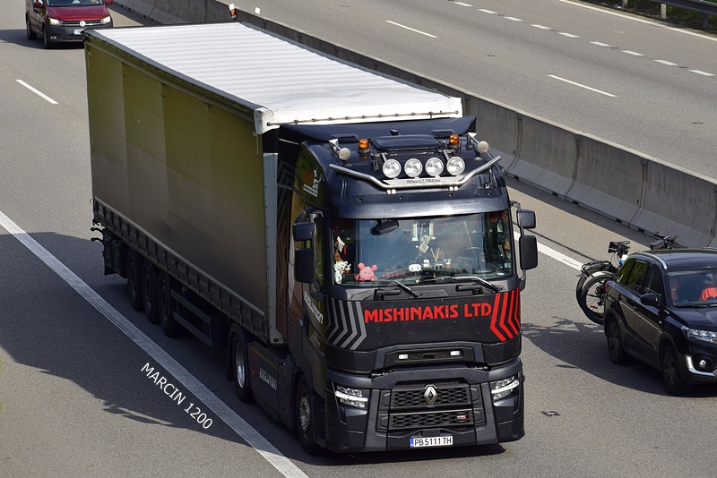 _DSC7229 MISHINAKIS LTD-crop-RENAULT RANGE-T EVO.JPG