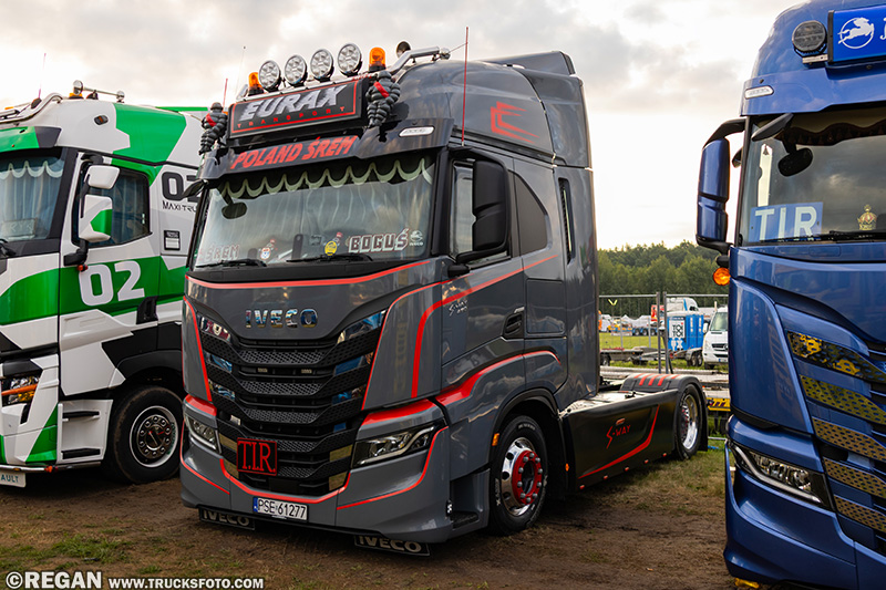 Iveco S-Way - Eurax.jpg