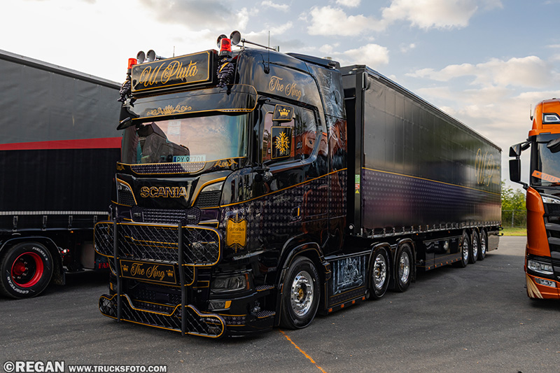 Scania King Pluta.jpg