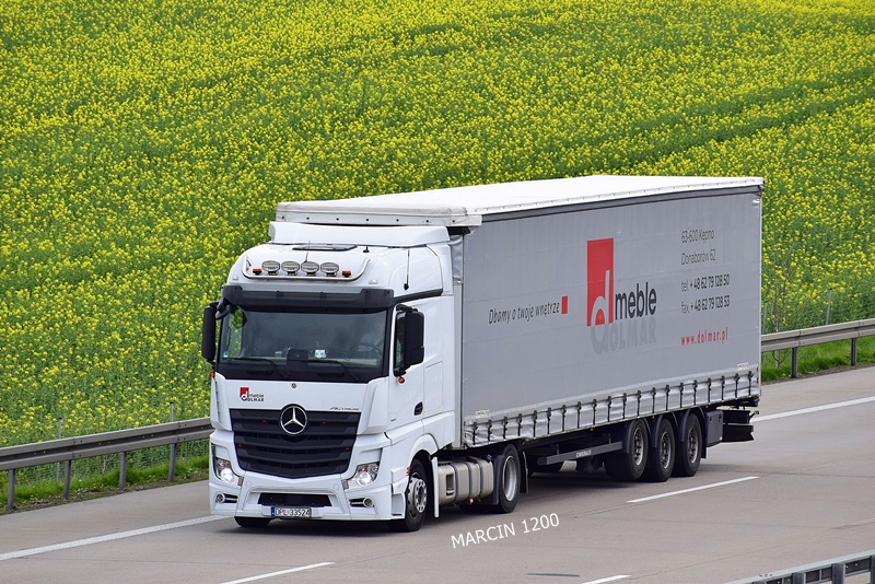 _DSC1442 DOLMAR MEBLE-crop-ACTROS MPIV.JPG