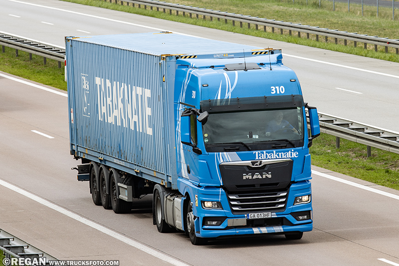 MAN TGX II Tabaknatie.jpg