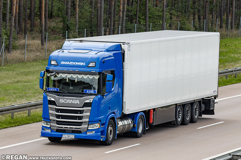 Scania R410 LNG - Gwiazdowski.jpg