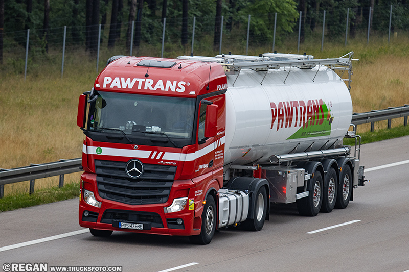 Mercedes-Benz Actros MP5 - Pawtrans.jpg