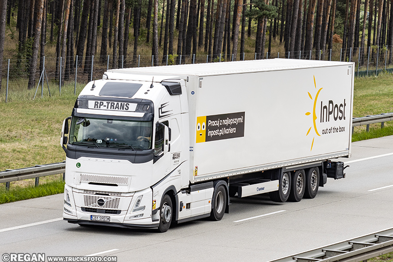 Volvo FH Aero - RP-Trans.jpg