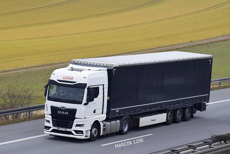 _DSC9771 LESTER-crop-MAN TGX II.JPG