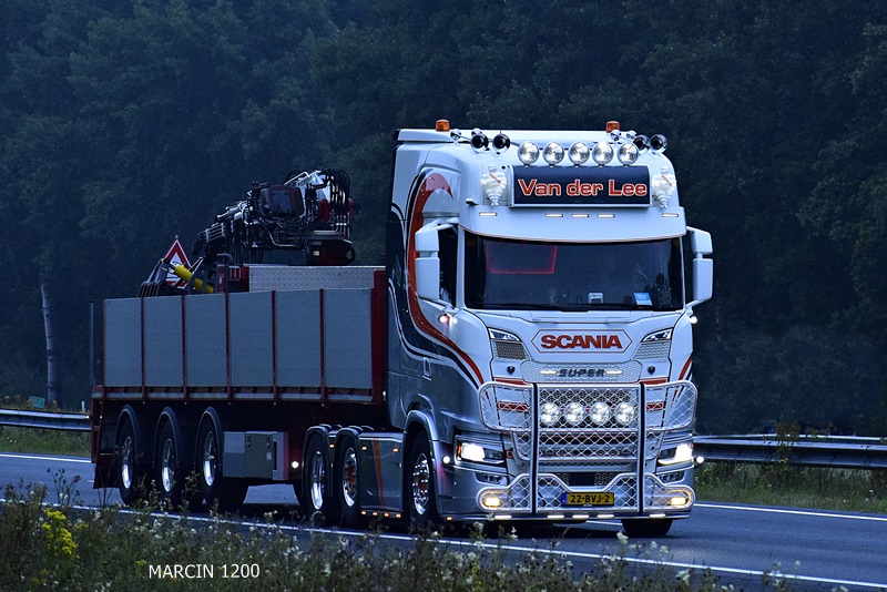 _DSC9600 VAN DER LEE-crop-SCANIA S.JPG