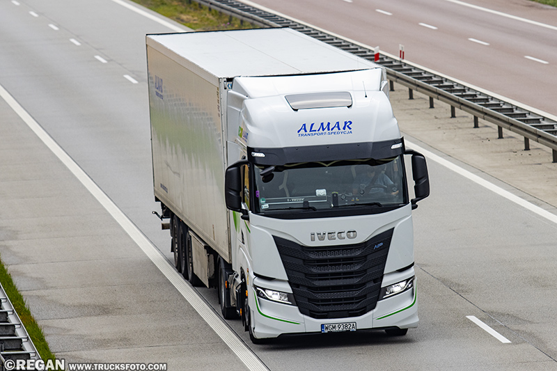 Iveco S-Way LNG Almar.jpg