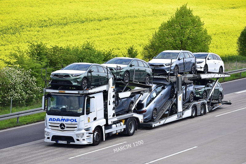_DSC4770 ADAMPOL-crop-Mercedes-Benz Actros.JPG