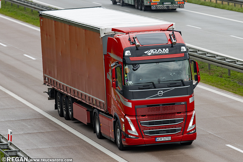 Volvo FH5 - Adam Trans Bytów.jpg