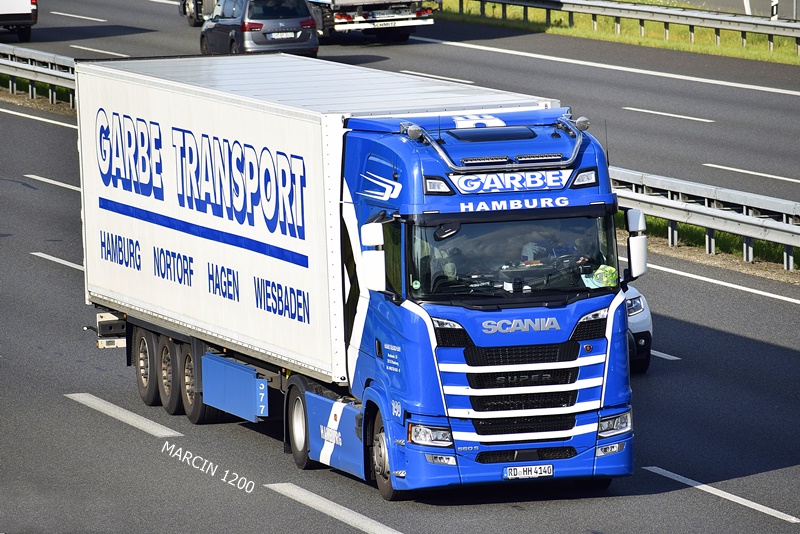 _DSC8060 GARBE-crop-SCANIA S560 SUPER.JPG