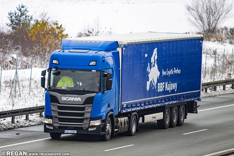 Scania 420R Super BBF.jpg