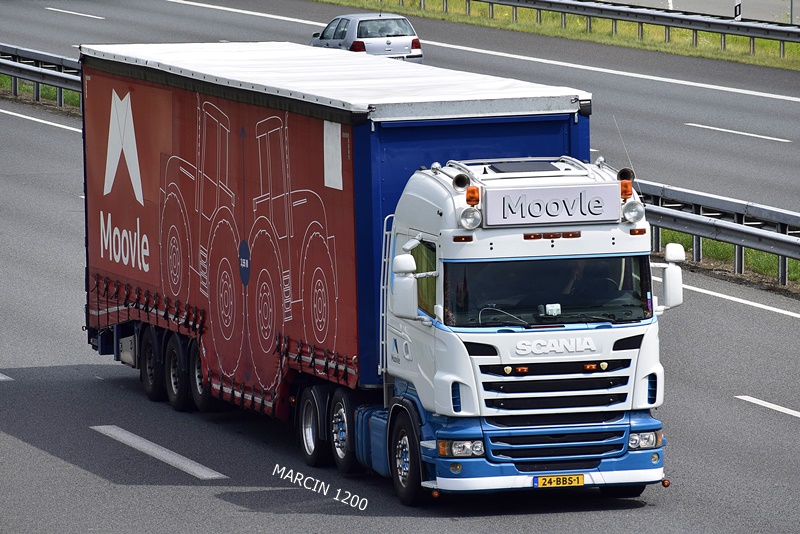 _DSC9204 MOOVLE-crop-SCANIA RII.JPG