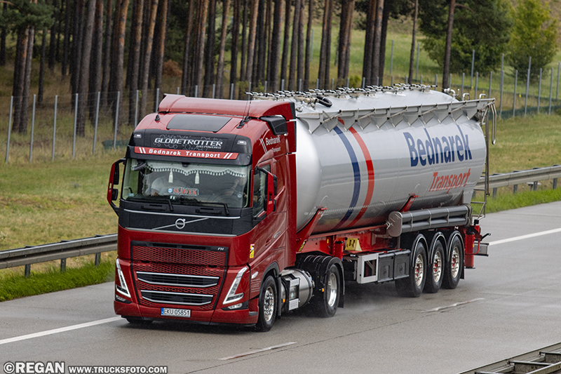 Volvo FH5 LNG - Bednarek Transport.jpg