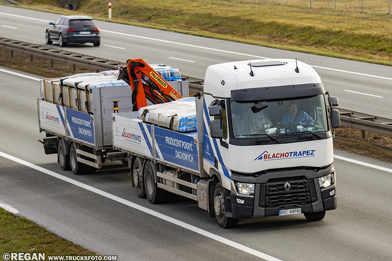 Renault Range T - Blachotrapez.jpg