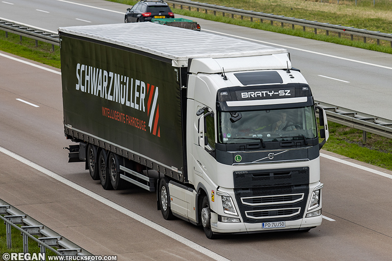 Volvo FH - Braty-Sz.jpg