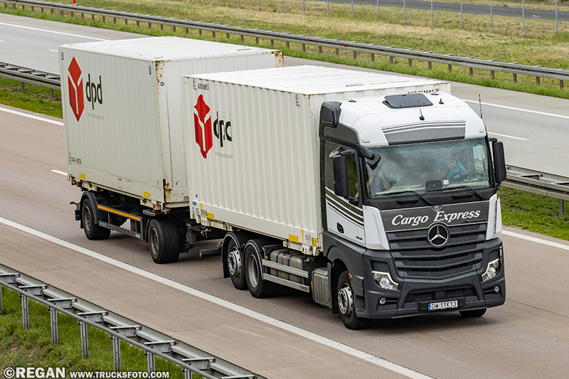 Mercedes-Benz Actros L - Cargo Express.jpg