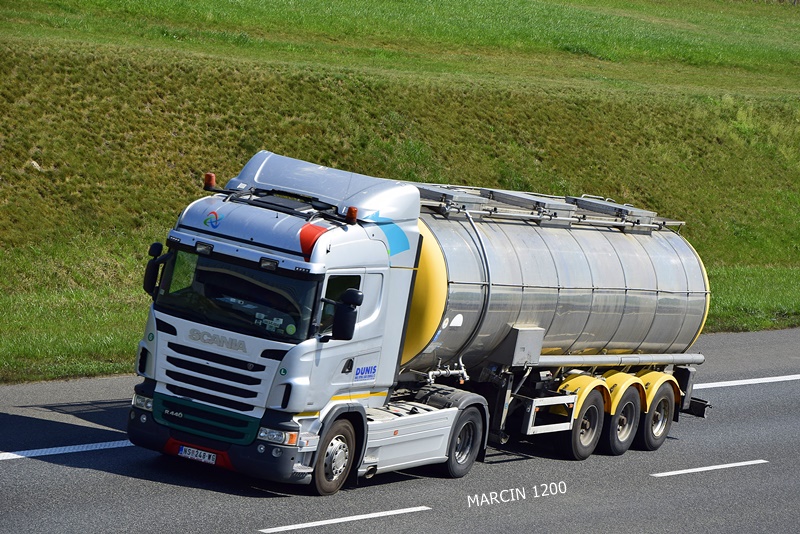 _DSC7980-crop-DUNIS-SCANIA RII.JPG