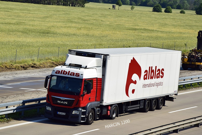 _DSC9456-crop-ALBLAS-MAN TGS.JPG