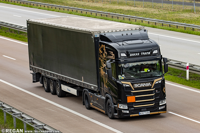 Scania R450 - Dakaz Trans.jpg