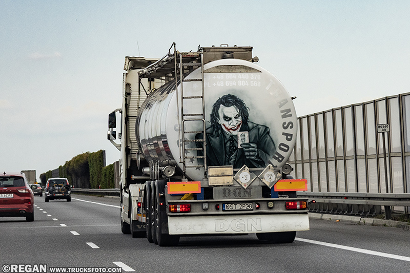 Volvo FH - DGN Joker.jpg