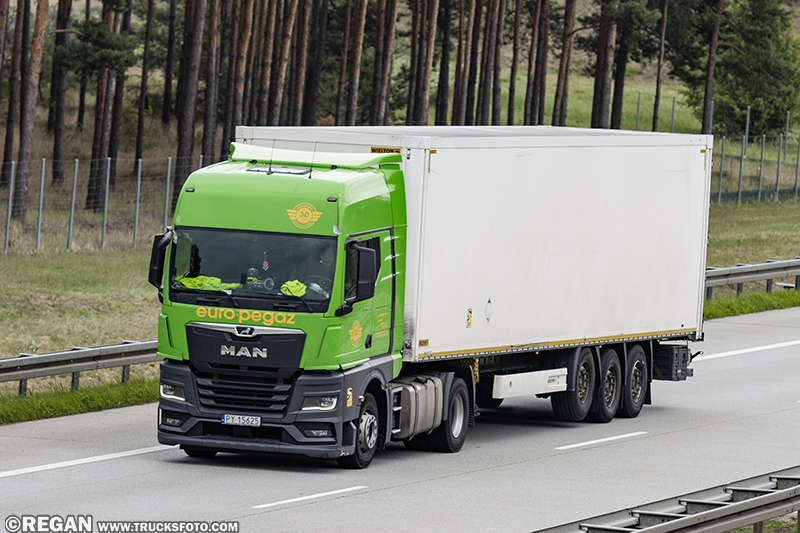 MAN TGX II Europegaz.jpg