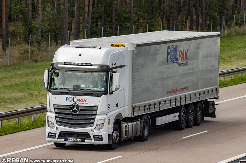 Mercedes-Benz Actros - Folpak.jpg