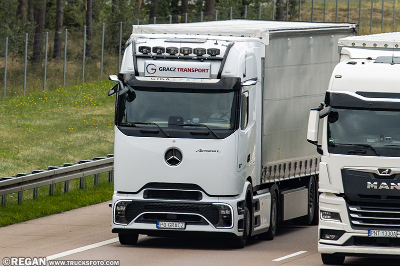 Mercedes-Benz Actros L Procabin - Gracz Transport.jpg