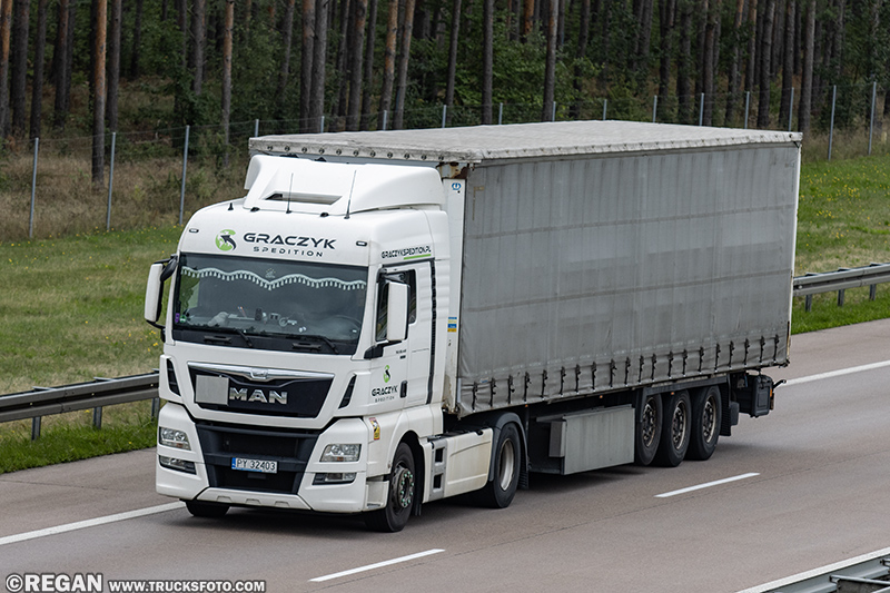 MAN TGX - Graczyk Spedition.jpg