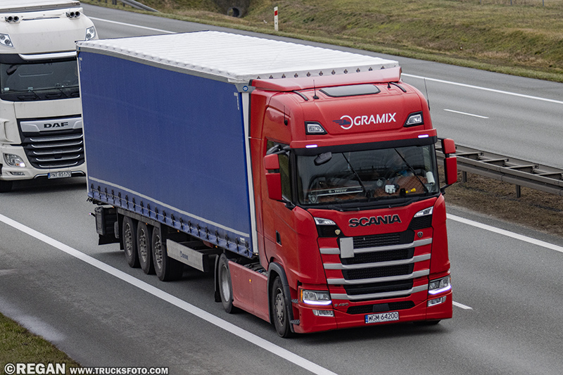 Scania S450 - Gramix.jpg