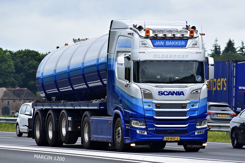 _DSC0083 JAN BAKKER-crop-SCANIA R460 NG.JPG