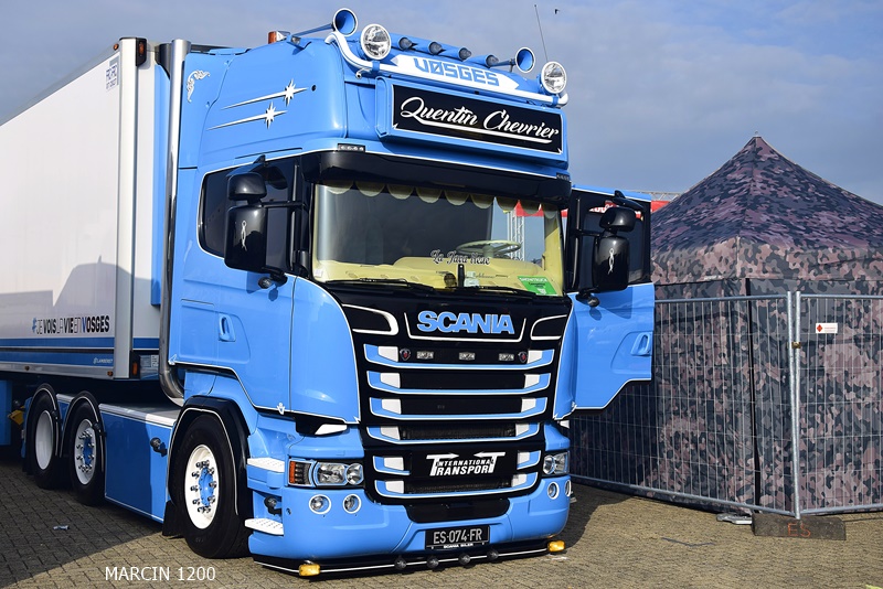 _DSC1330 QCTransports CHEVRIER-crop-SCANIA R.JPG