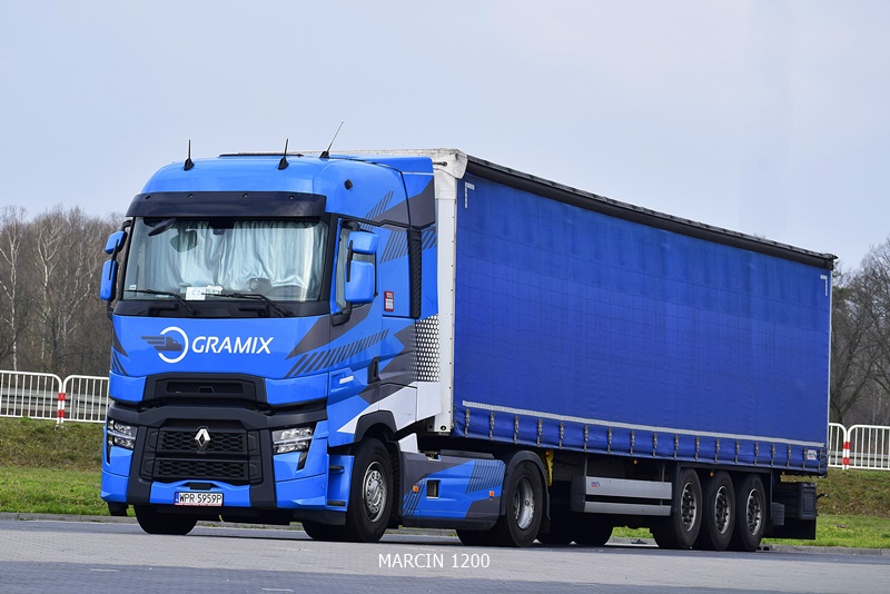 _DSC3458 GRAMIX-crop-RANGE-T EVO.JPG