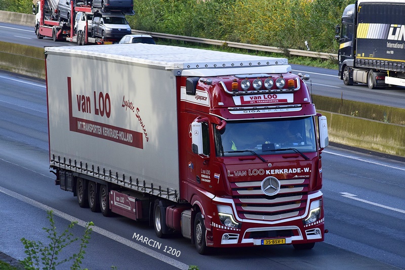 _DSC7588 L.VAN LOO-crop-ACTROS MP5.JPG