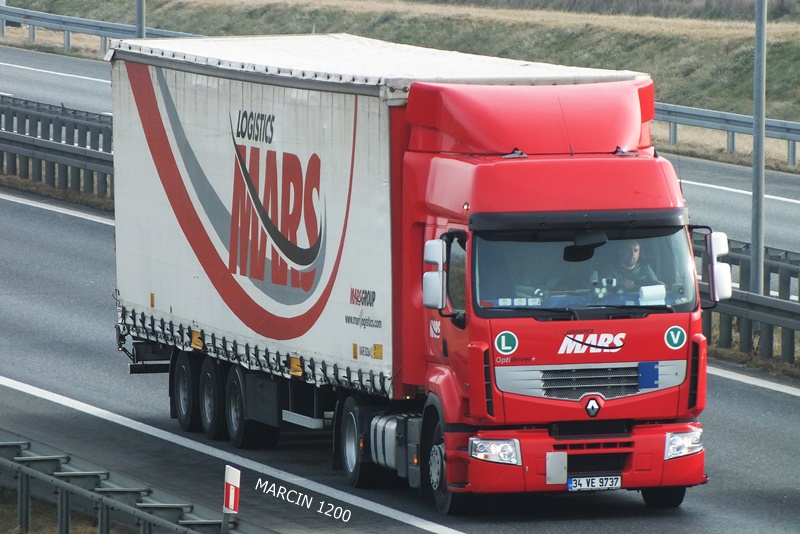 DSCF7436-crop-MARS-RENAULT PREMIUM.jpg