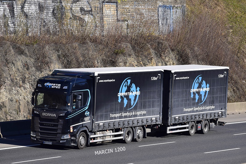 _DSC3199 Carpatia Sped-crop-SCANIA S SUPER.JPG