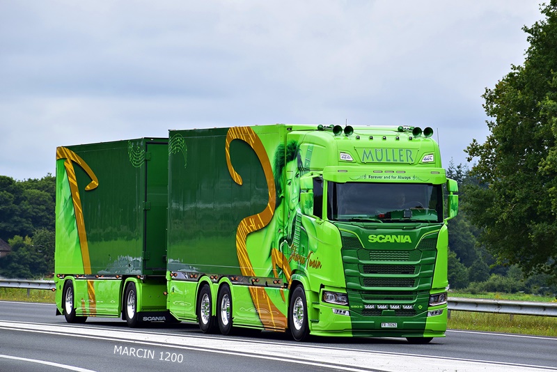 _DSC0188 MULLER-crop-SCANIA S V8.JPG