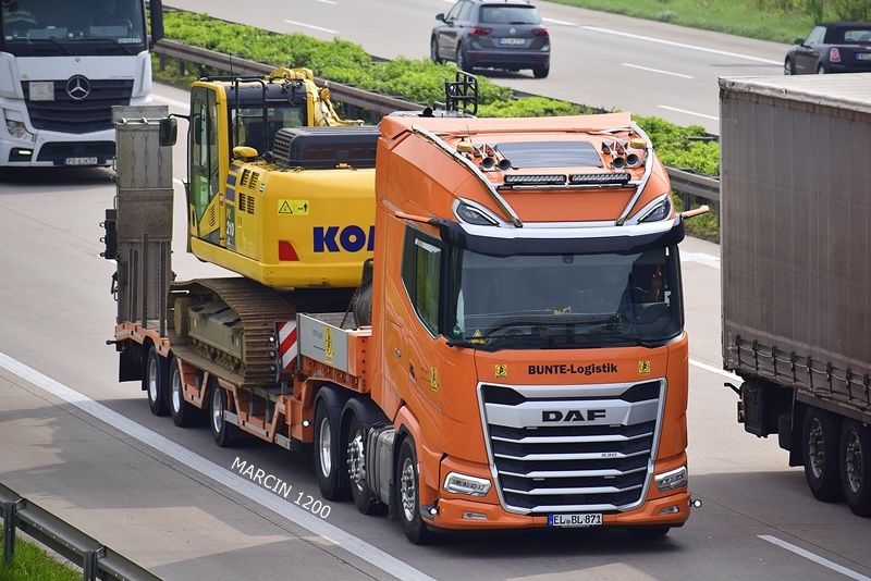 _DSC4503 BUNTE-LOGISTIK-crop-DAF XG.JPG
