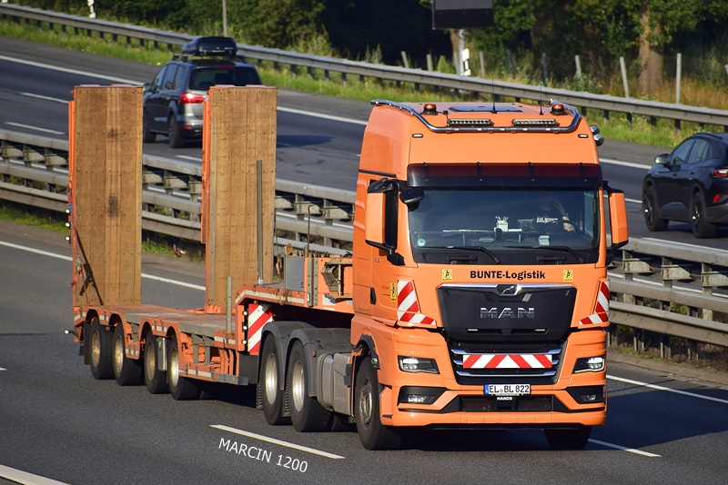 _DSC8355 BUNTE-LOGISTIK-crop-MAN TGX II.JPG