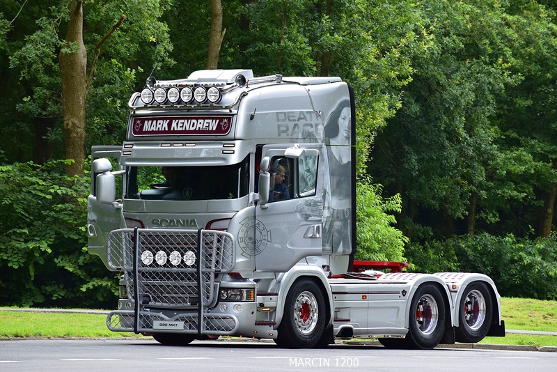 _DSC0795 MARK KENDREW-crop-SCANIA R STREAMLINE V8.JPG