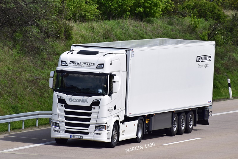 _DSC1756 NTG NEUMEYER-crop-SCANIA S.JPG