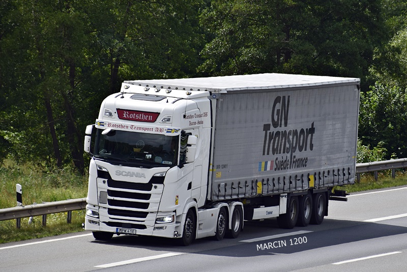 _DSC9174 Rotsthen Transport AB-crop-SCANIA S V8.JPG