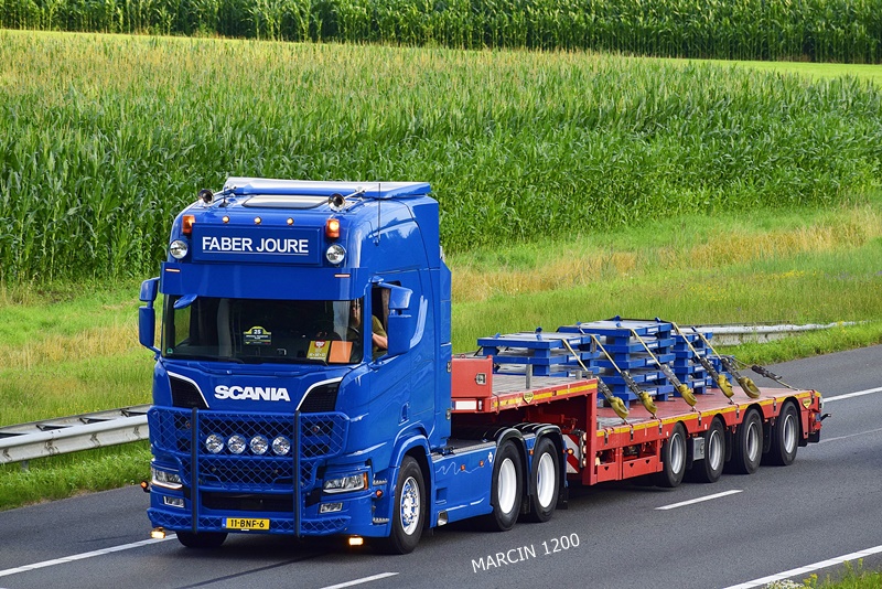 _DSC1142 FABER JOURE-crop-SCANIA R NG.JPG