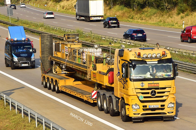 _DSC3067-crop-STRABAG-ACTROS MP3 V8.JPG